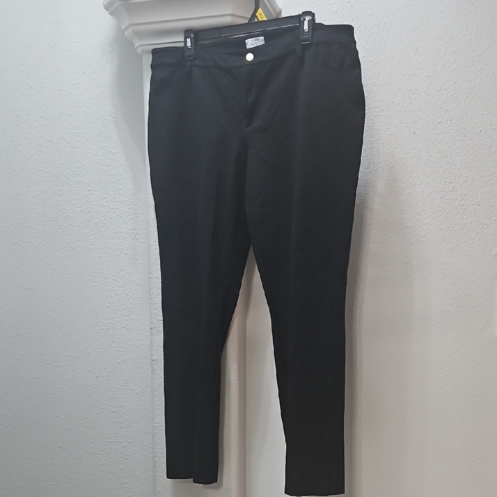 Crown & Ivy Women's Black Dress Pants